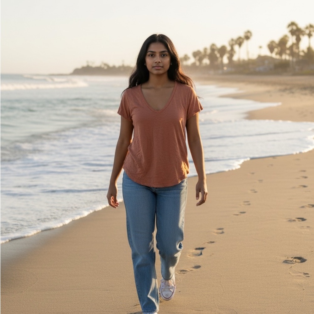 Seriously Soft Women’s Rust V-Neck T-Shirt- Size Small